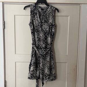 Ann Taylor Black and White Abstract Mini Dress